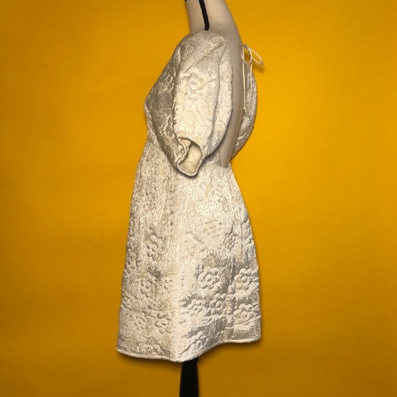 🆕🟠 Kimchi Blue 🟠 (UO) puff sleeve mini dress - Picture 3 of 8